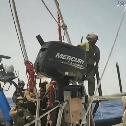 Flotilha de ajuda afirma que 10 barcos seguem para Gaza