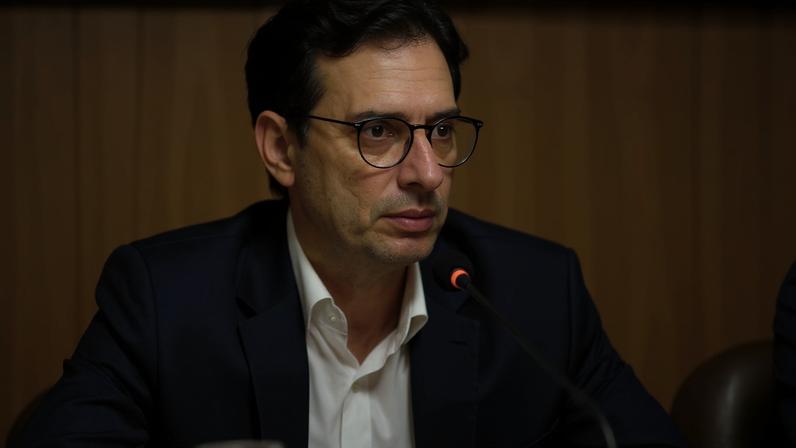 Leo Prates defende regime específico para trabalhadores PJ de alta renda na PEC do fim da escala 6x1