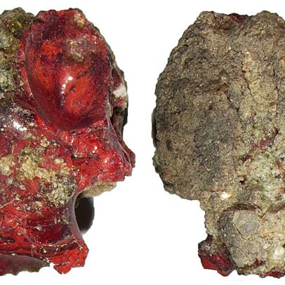 Cientistas descobrem cristal formado em teste nuclear que aprisiona moléculas