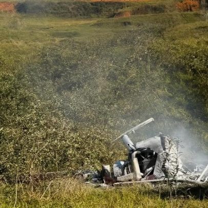 Helicóptero cai em Santa Catarina e piloto morre carbonizado
