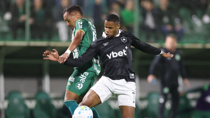 Marcinho e Bolasie fazem os gols que garantem os catarinenses nas oitavas de final