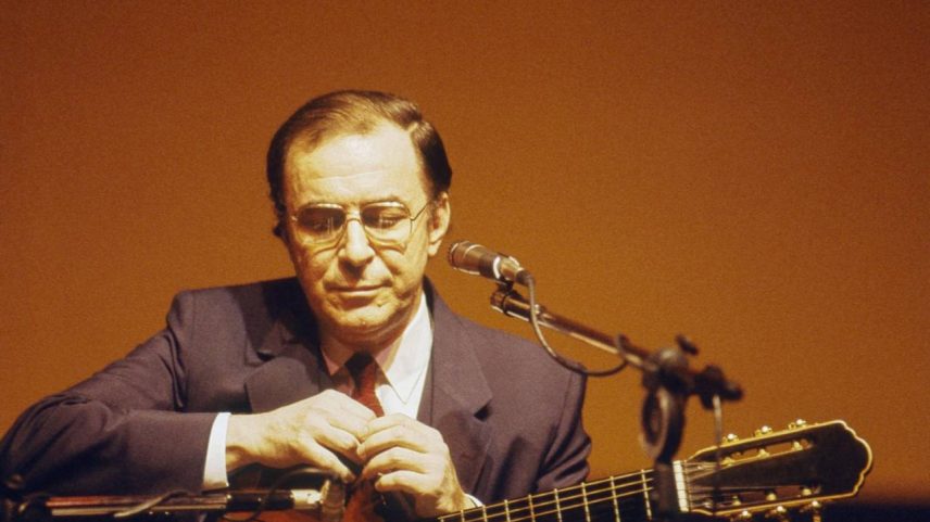 ÍCONE ETERNO - João Gilberto como mais gostava: agora, os barracos da família vêm aos holofotes
