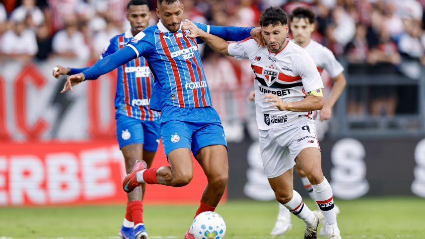 São Paulo e Bahia empataram em 2 a 2 neste domingo (3) pelo Brasileirão