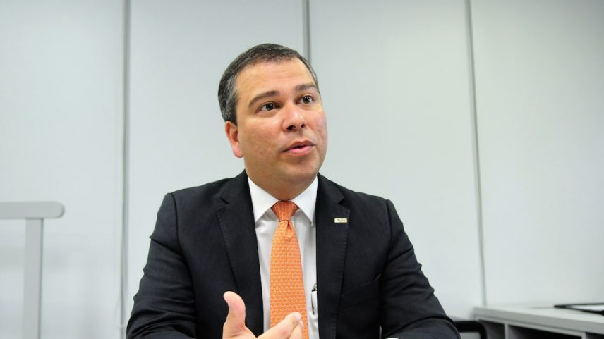 Em meio a tratativas de delação premiada, advogado deixa defesa de ex-presidente do BRB