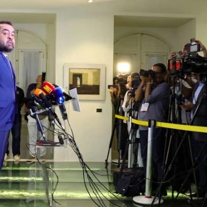 Ex-governador do Rio, Castro, é suspeito de furtar de mendigo, aposentado e contribuinte