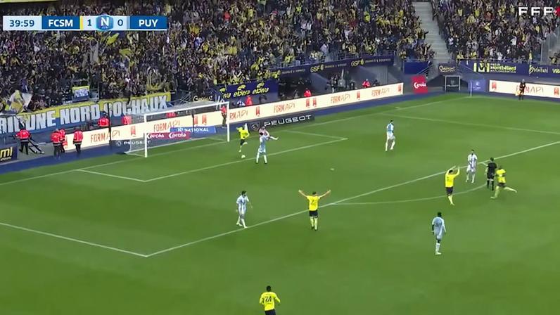 Foguete é avistado fora da área do FC Sochaux