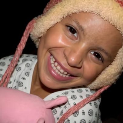 Menina de 4 anos viraliza ao comemorar última quimioterapia em BH