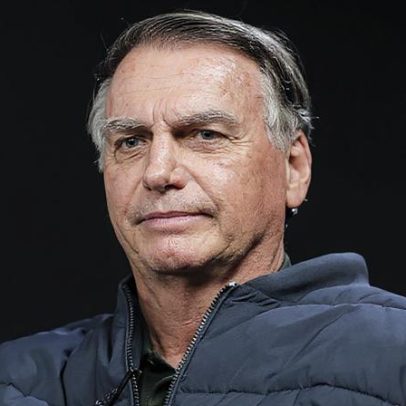 Bolsonaro é internado para cirurgia em hospital de Brasília