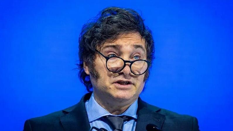 Reformas perdem força e escândalos derrubam aprovação de Milei