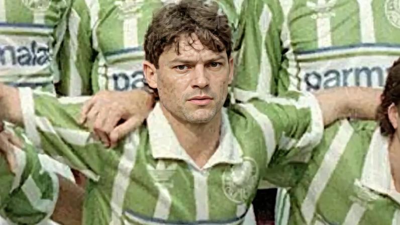 Jean Carlo entrou para a história como o primeiro contratado da parceria Palmeiras e Parmalat, participando da quebra do jejum de títulos em 1993.