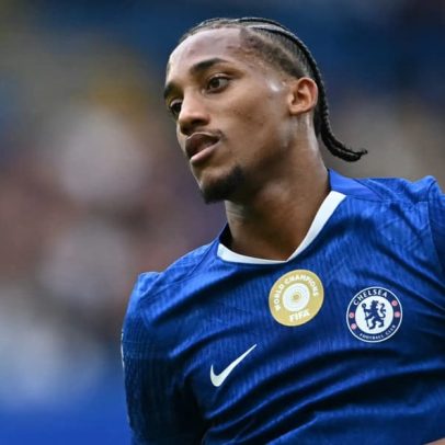 João Pedro deixa jogo do Chelsea lesionado antes da convocação de Ancelotti