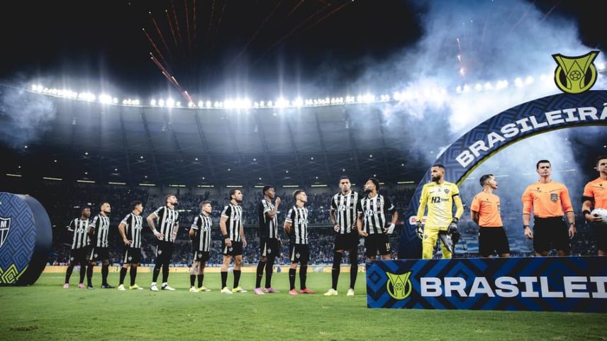 Jogadores do Atlético em partida do Brasileirão (Foto: Pedro Souza / Atlético)