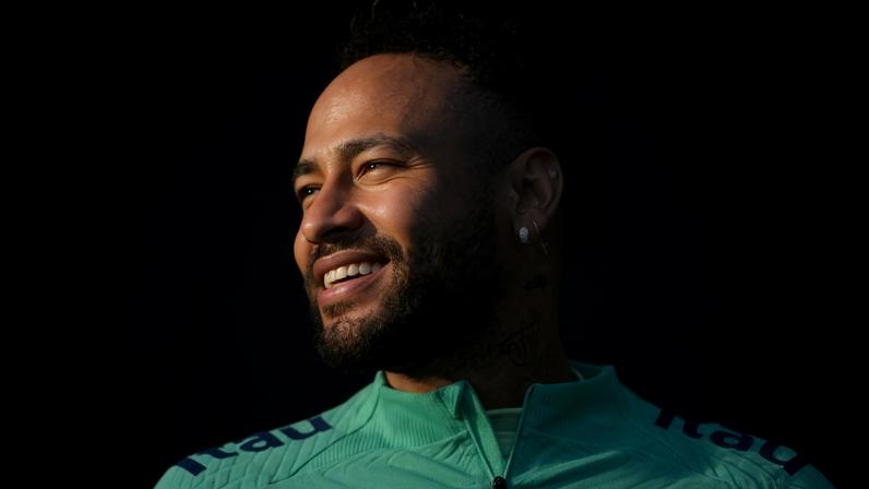 Ancelotti diz que expectativa na Copa não deve recair apenas sobre Neymar