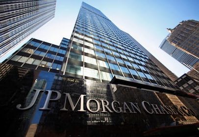 Guerra no Irã e vaivéns de Trump impulsionam bancos dos EUA no início de 2026