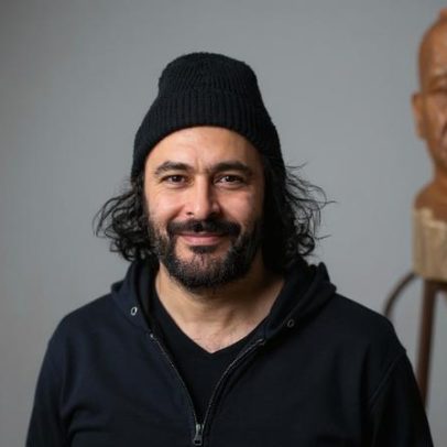 Kader Attia organiza 2027 edição da principal bienal da Índia