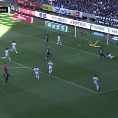 Gamba Osaka empata com Sanfrecce Hiroshima após defesa do goleiro Osako
