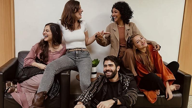 Elenco estrelado de Ben-Hur exibe união nos bastidores