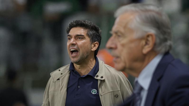 Abel Ferreira assumiu responsabilidade por derrota par ao Cerro Porteño e comentou vaias da torcida