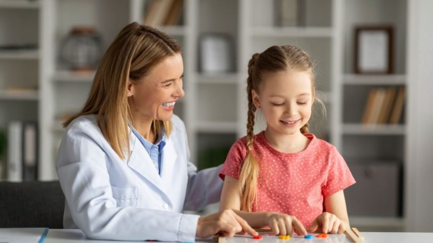 Nem todo atraso global do desenvolvimento é autismo: como diferenciar os quadros na infância