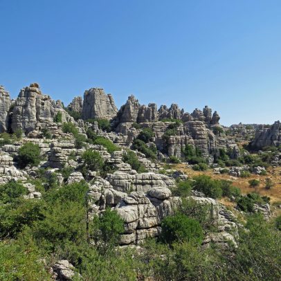 Alpinista morre ao cair de 50 metros em desfiladeiro na Espanha
