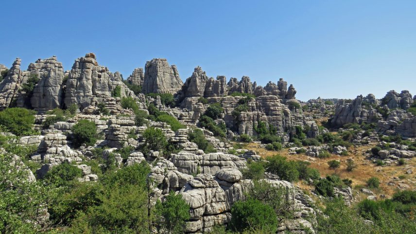 Acidente ocorreu neste sábado (16) na região de Torcal de Antequera, em Málaga