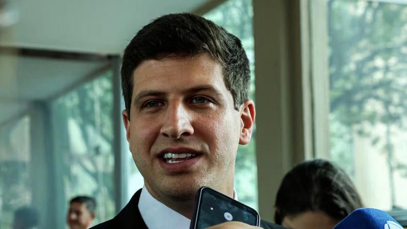 João Campos se reúne com Lula para destravar palanques em SP e MG