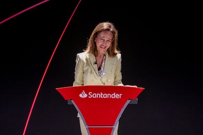 Grande banco espanhol demite mais de 8.000 empregados e fecha 1.250 agências