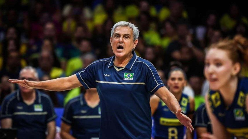 Zé Roberto Guimarães divulga lista para Liga das Nações de vôlei