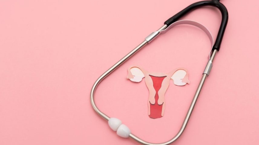 Mudanças hormonais fazem parte do processo, mas o risco está mais ligado à idade e ao perfil de cada mulher