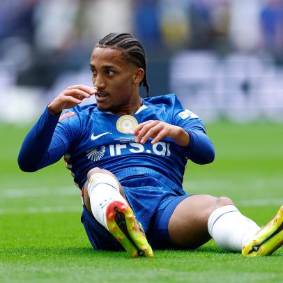 João Pedro deixa jogo do Chelsea lesionado antes da convocação de Ancelotti