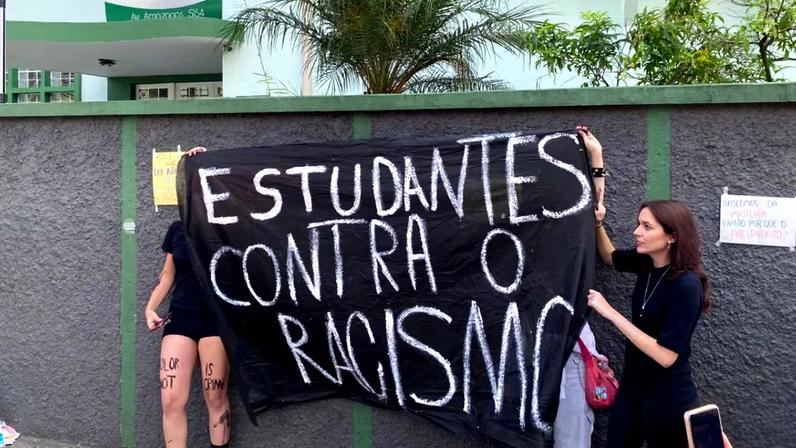Os pais da vítima foram notificados e compareceram à escola