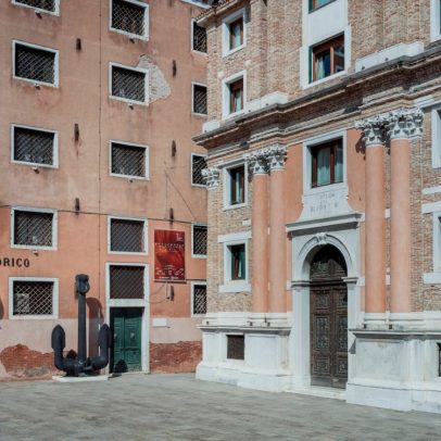 Carta aberta acusa censura de obra de artista no Pavilhão do Cazaquistão na Bienal de Veneza