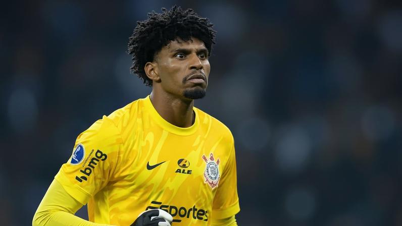 Hugo assumiu estar triste. Falha bizarra deu, 'de presente', o segundo gol da Platense