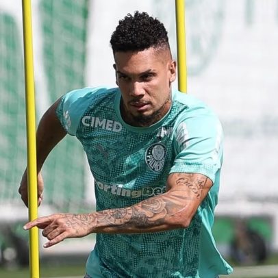 Paulinho é relacionado e pode retornar ao Palmeiras diante do Santos