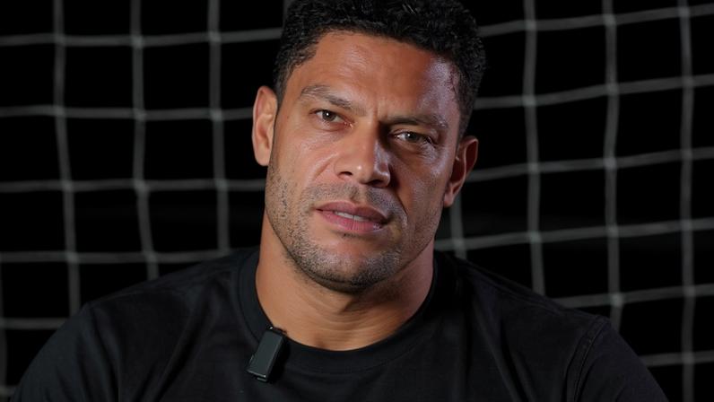 Hulk se emociona em vídeo publicado nas redes sociais