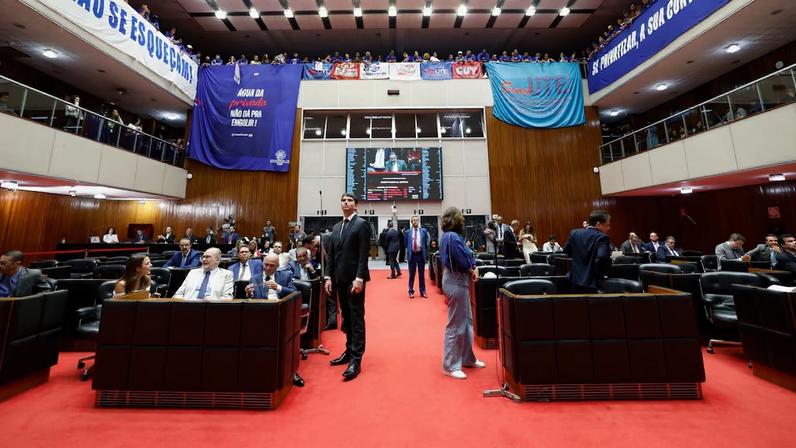 A Assembleia Legislativa de Minas aprovou em 17 de dezembro o projeto de lei 4.380/25, que autoriza o governo mineiro a iniciar a desestatização da Copasa