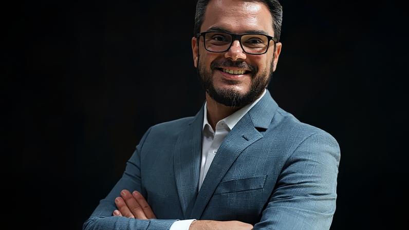 Saccone, assume o cargo de assessor de imprensa na campanha de Flávio Bolsonaro