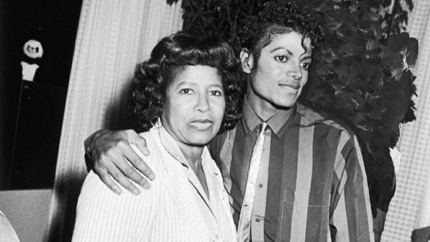 Michael Jackson com a mãe, Katherine Jackson