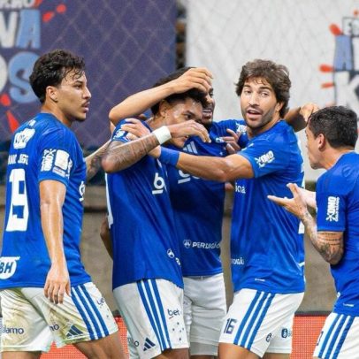 Cruzeiro vence Bahia de virada com gol de Kenji no fim