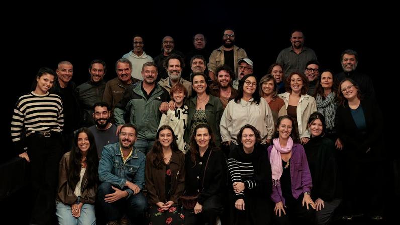 Elenco de A Ira do Herdeiro se reúne pela primeira vez