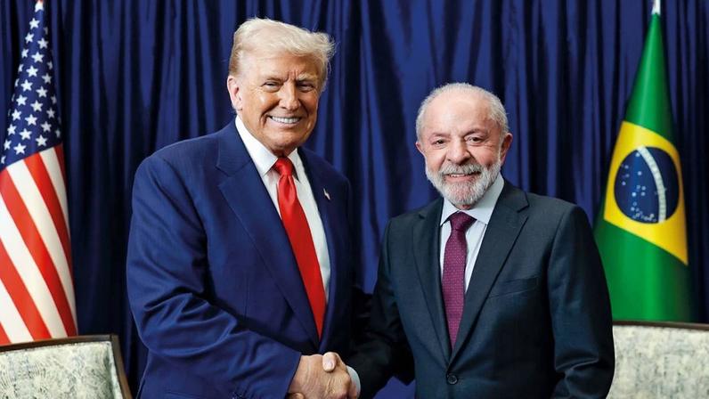 CAMPANHA - Trump e Lula: petista quer passar a imagem de que é relevante na diplomacia internacional (Ricardo Stuckert/PR)