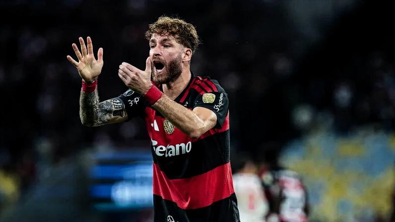 Léo Pereira em ação pelo Flamengo contra o Estudiantes éla Libertadores (Foto: Gilvan de Souza / Flamengo)