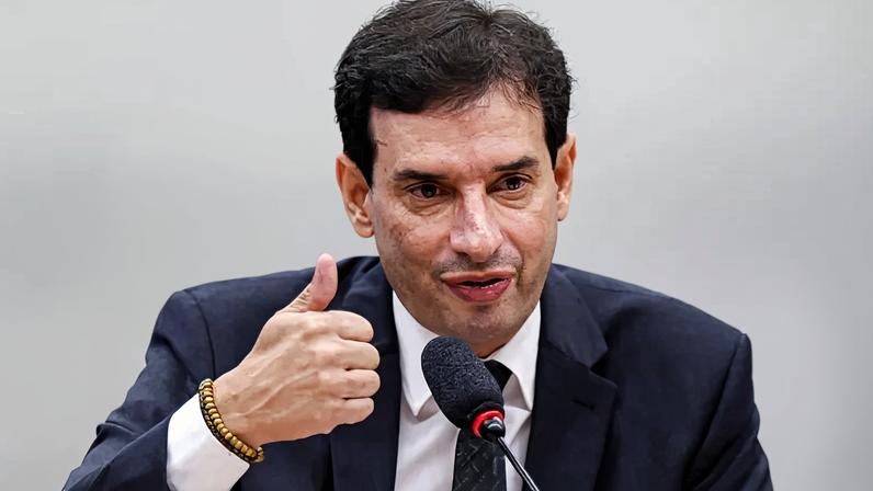 Na foto, Leo Prates (Republicanos-BA), relator da PEC da escala 6 X 1