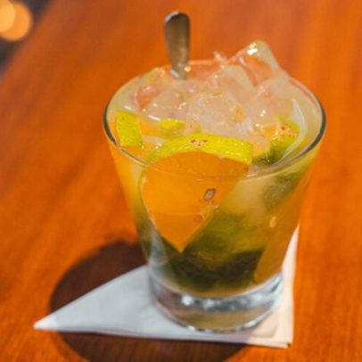 Caipirinha, o clássico brasileiro em sua melhor versão