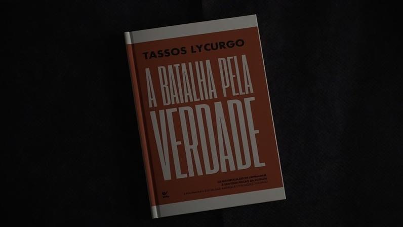 Livro A Batalha pela Verdade (Foto: Montagem/Folha Gospel)