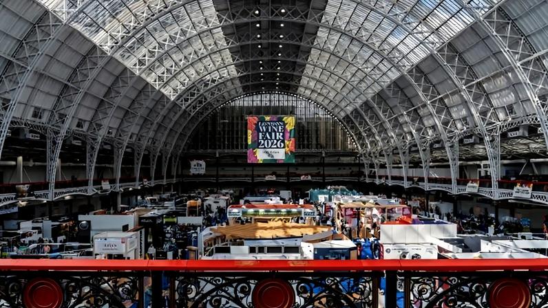 London Wine Fair’s new owner Vindustrious has reported its best exhibitor and visitor figures since before the pandemic, with attendance rising above 10,000 for the first time in six years.