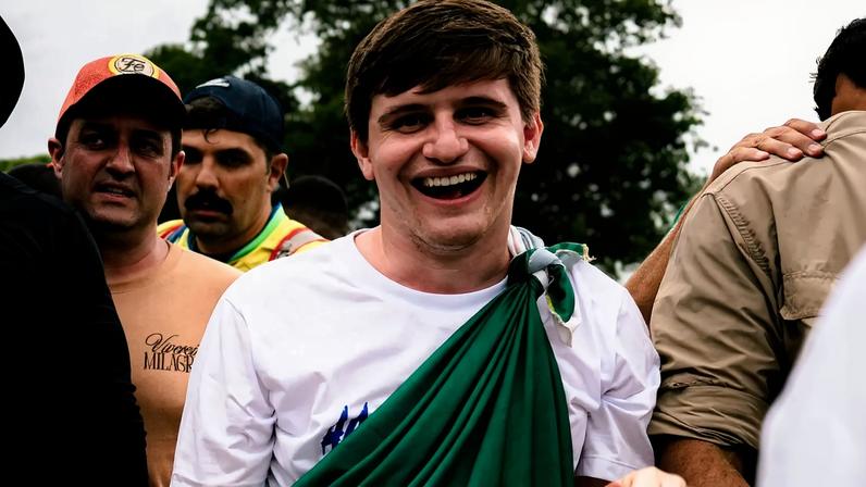 Com forte atuação nas redes sociais, Lucas Pavanato foi o vereador mais votado do país em 2024. (Foto: Vitor Liasch/Gabinete do vereador Lucas Pavanato)