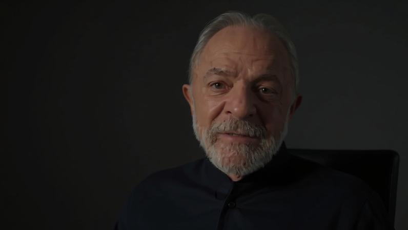 Sem citar diretamente o adversário político ou a reunião em Washington, Lula afirmou que os brasileiros precisam aprender a defender o país