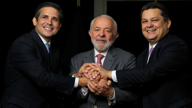 Motta nega atuar como ponte entre Lula e Alcolumbre