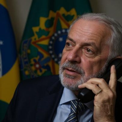 Lula diz que ainda sonha com Eletrobras de volta a ser empresa estatal